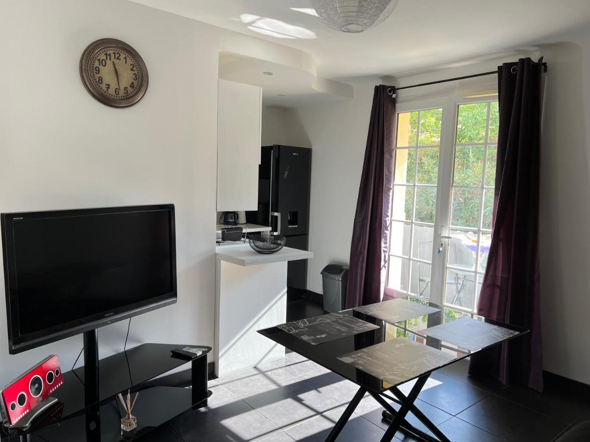 L'Appart Isa&Marc T2 Avec Rez-De-Jardin Bormes-les-Mimosas Exteriér fotografie